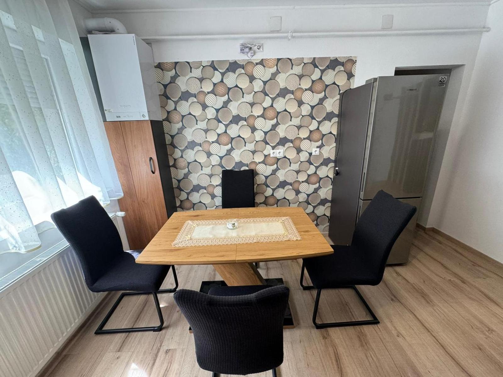 Bingo Apartman Cristuru Secuiesc 外观 照片